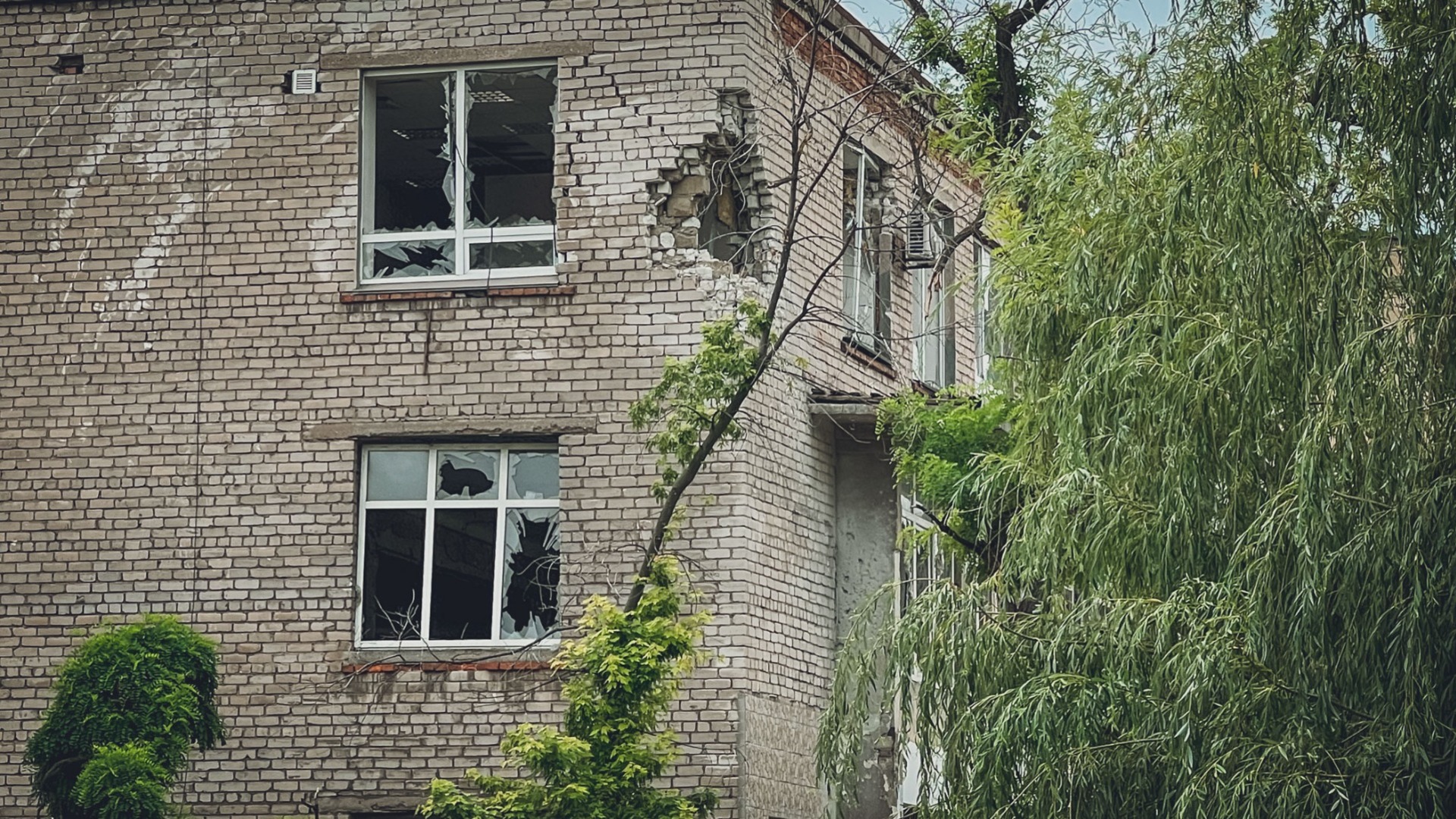 Поврежденные из-за ПВО здания в Донецке Ростовской области отремонтируют 10 июля