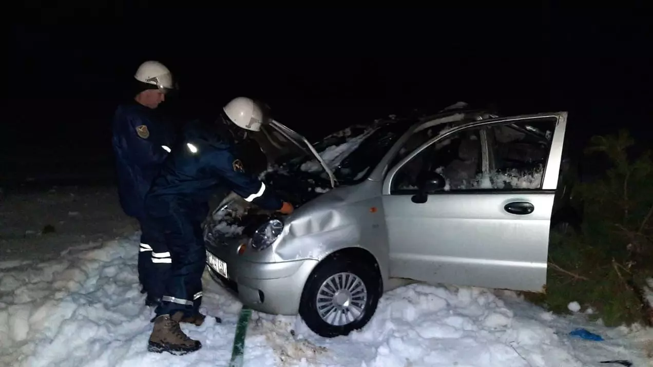 Спасатели призвали дончан отказаться от дальних поездок во время снегопада
