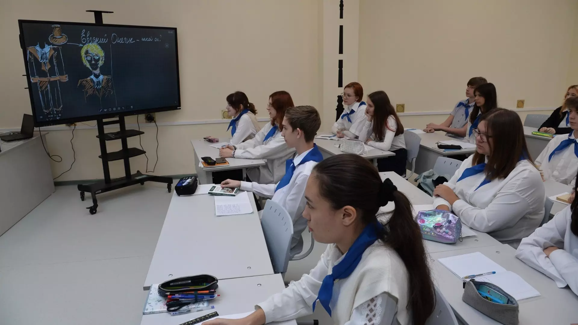 В феврале этого года первая группа старшеклассников из «Юноны» прошла учебный курс в Предуниверситарии НИЯУ МИФИ на базе Московского Университетского лицея № 1511 по программе академической мобильности.