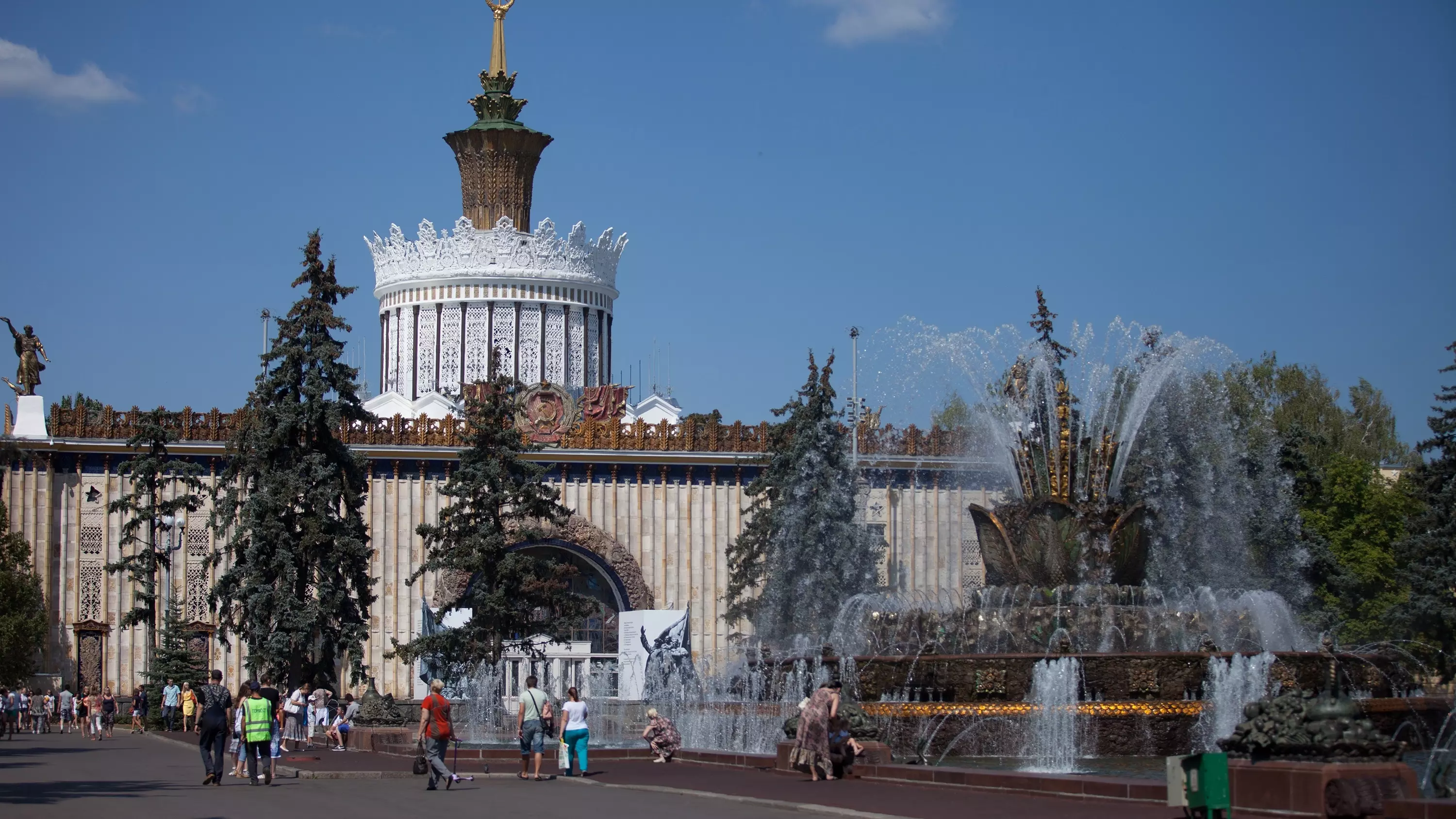 Губернатор Санкт-Петербурга высказался о выставке «Россия»