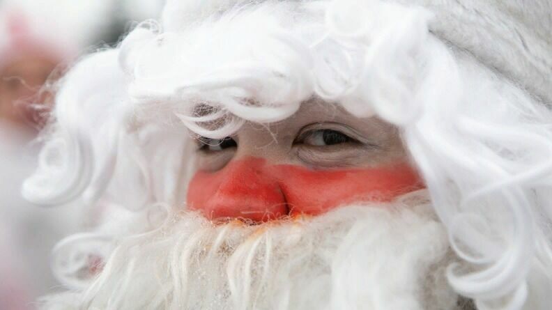 Каждому третьему отцу в Ростове приходилось играть роль Деда Мороза для своих детей