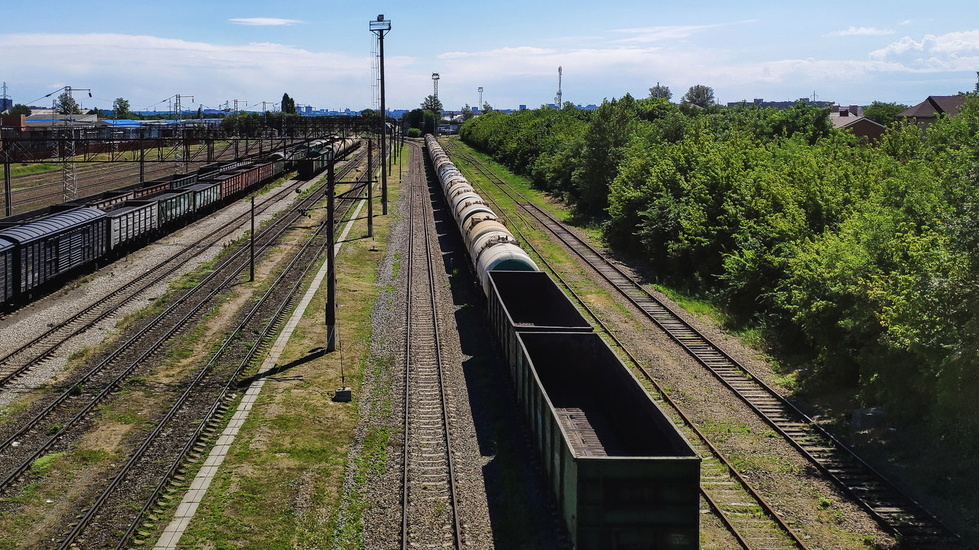 Движение 40 поездов зафиксировали на границе Ростовской области и ЛНР