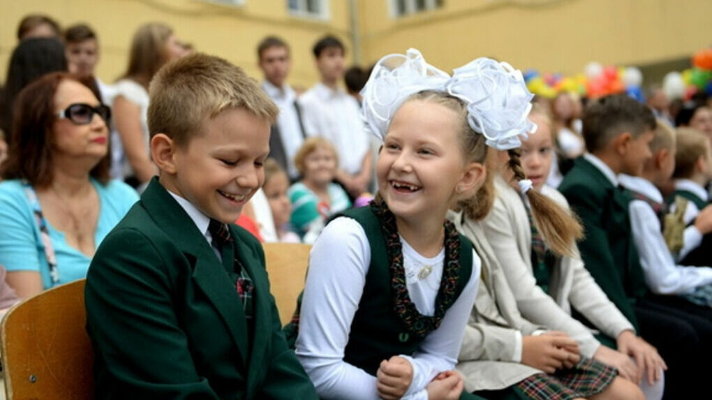 Губернаторские выплаты на детей в 2023 году: что нового в Ростове