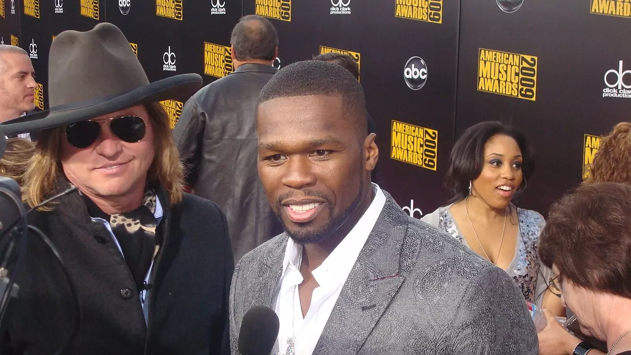 «Зачем он это делает»: музыкант 50 Cent не понял смысла в трюке ростовского каскадера
