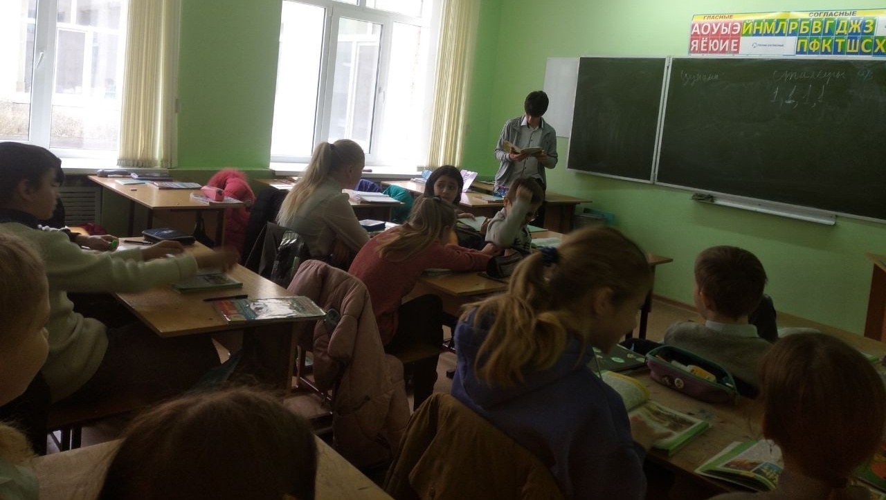 В Ростовской области назвали подробности о напавшем на людей у школы подростке