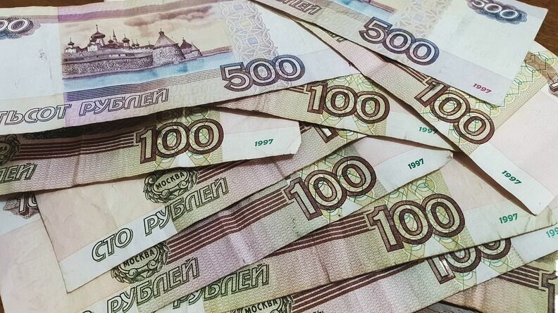 В Ростовской области возбудили почти 140 уголовных дел за взятки в 2022 году