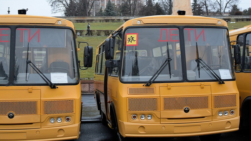 Глава донского района отказался предоставить школьные автобусы детям в двух хуторах