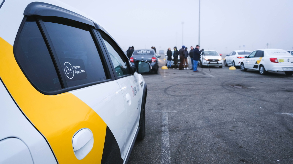 Таксисты в Таганроге ничего не добились после забастовки