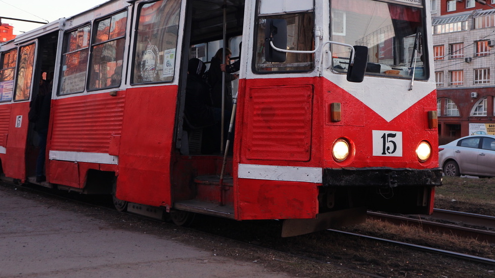 В Таганроге учитель физкультуры протащит на себе трамваи весом более 80 тонн