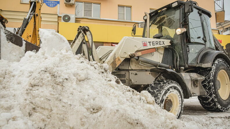 В Ростове-на-Дону проверили готовность коммунальной техники к зиме