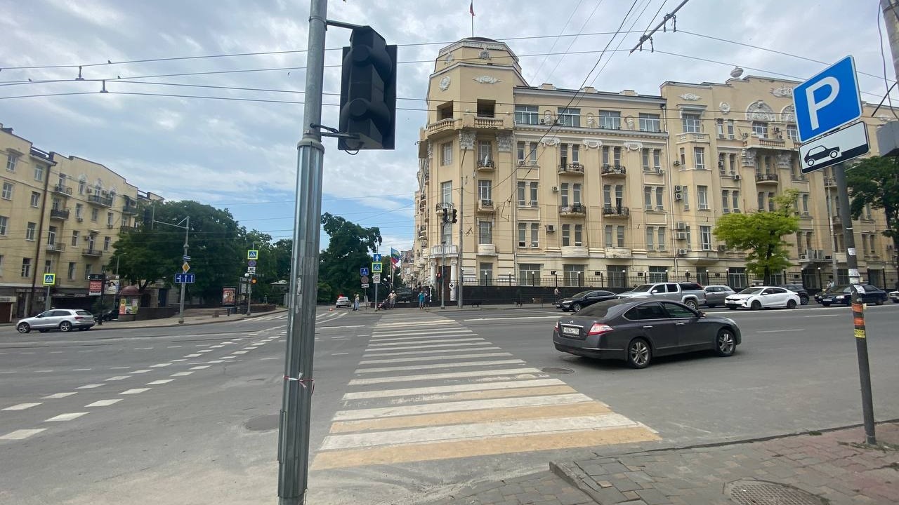 Последствия прибывания боевой техники в центре Ростова