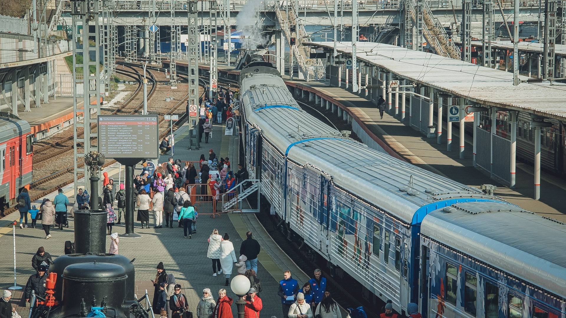 Через Ростов запущены три новых поезда в Крым с 26 мая