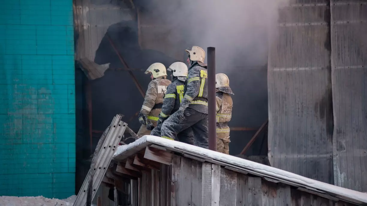 В Шахтах увеличилось число пострадавших в пожаре на полиэфирном заводе