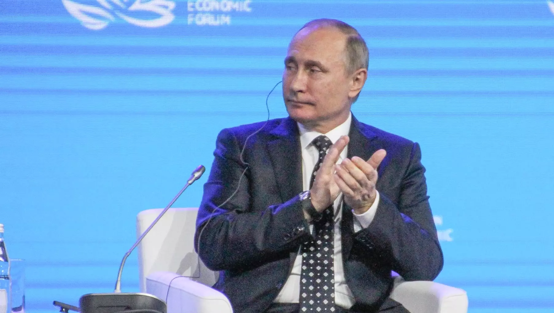 Около 70% россиян заявили, что Путину нужно баллотироваться на второй срок