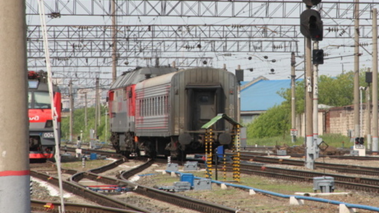 Поезд насмерть сбил 56-летнего мужчину в Новочеркасске 19 августа