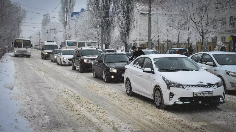 Ростовскую область засыпало снегом в ночь на 20 ноября