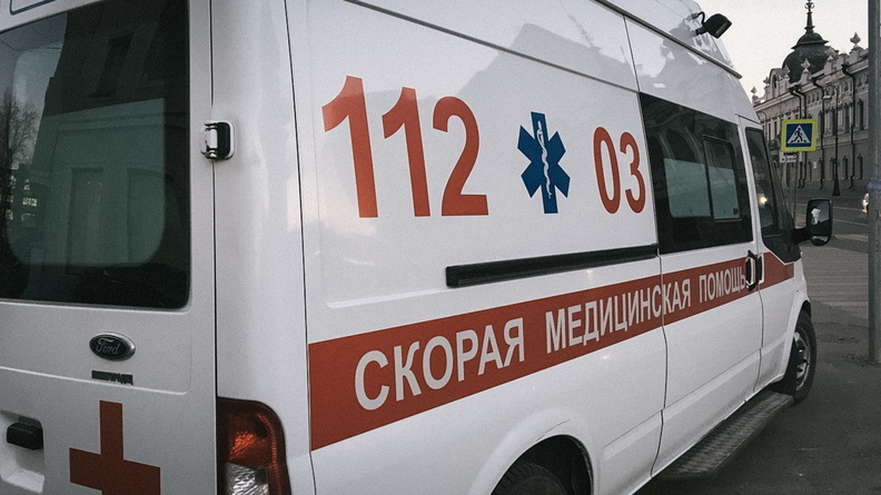 Машины скорой и микроавтобусы заметили на границе Ростовской области и Украины