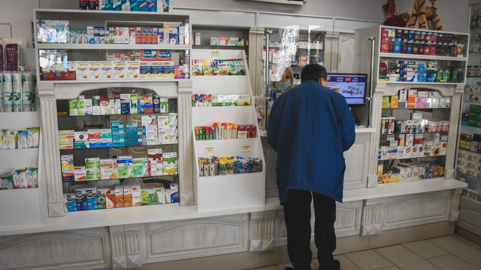 Продажу лекарств без рецептов в Ростове предложили приравнять к сбыту наркотиков