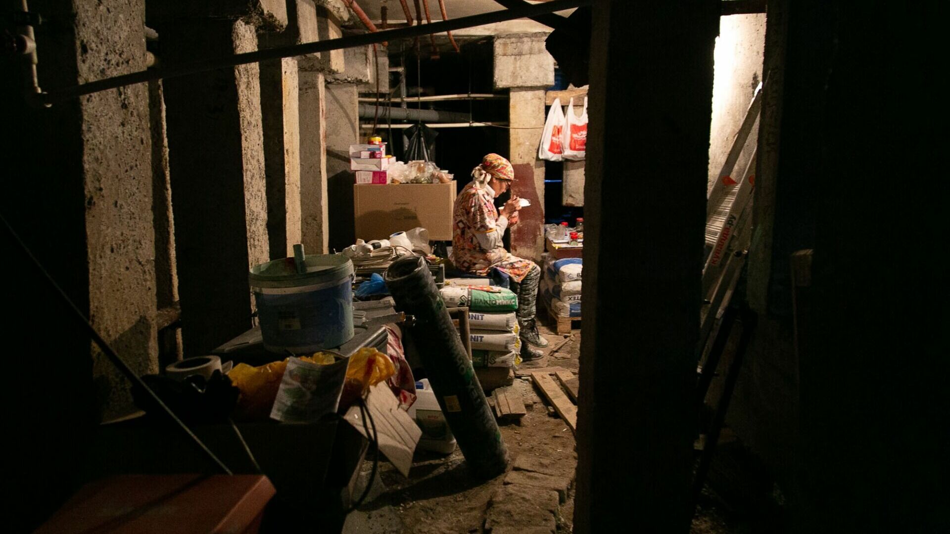 Власти в Ростовской области потребовали освободить подвалы в многоквартирных домах