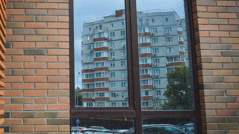 Эксперт рассказала, стоит ли ростовчанам покупать жилье в условиях санкций 2022 года