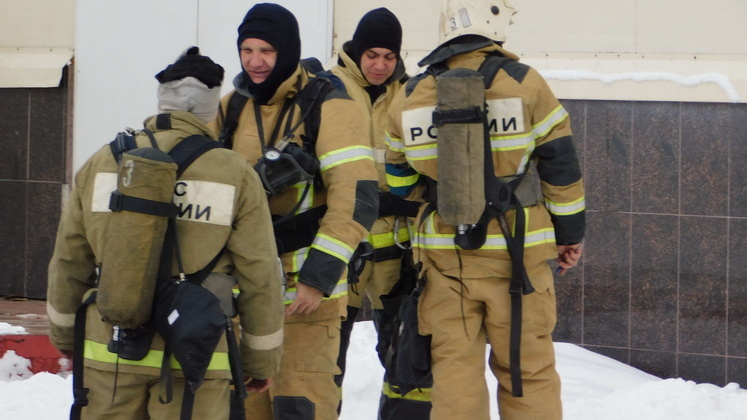 Молокозавод на площади 500 кв м загорелся в Ростовской области 14 января