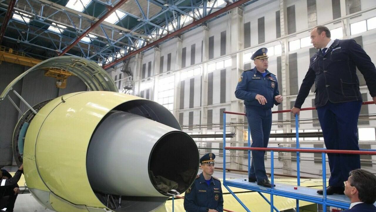 Глава МЧС России посетил ТАНТК в Таганроге, где собирают самолеты-амфибии Бе-200ЧС