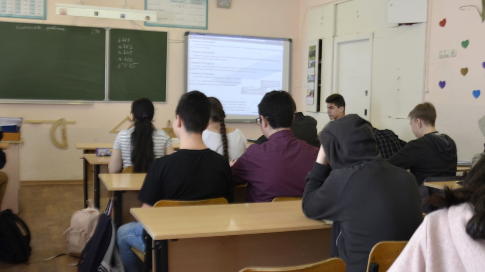 Детей из числа беженцев зачислят в школы в Ростовской области