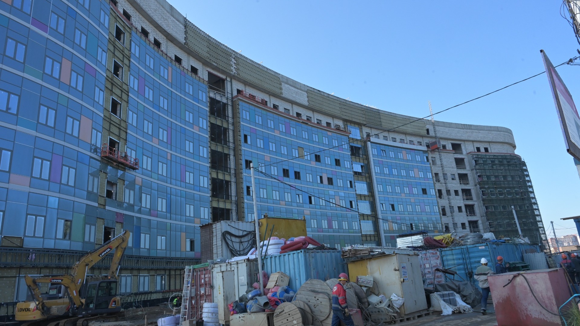 Губернатор МО: больницу в Красногорске строят высоким темпом