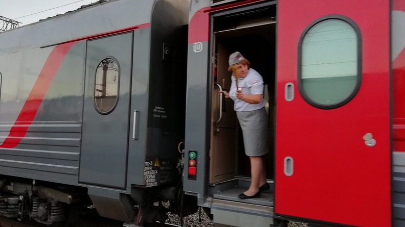 Возобновлена продажа железнодорожных билетов из Ростова-на-Дону в Крым