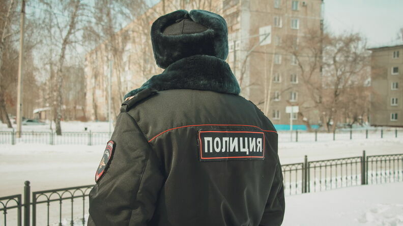 Прицеп протаранил патрульную машину в Ростовской области