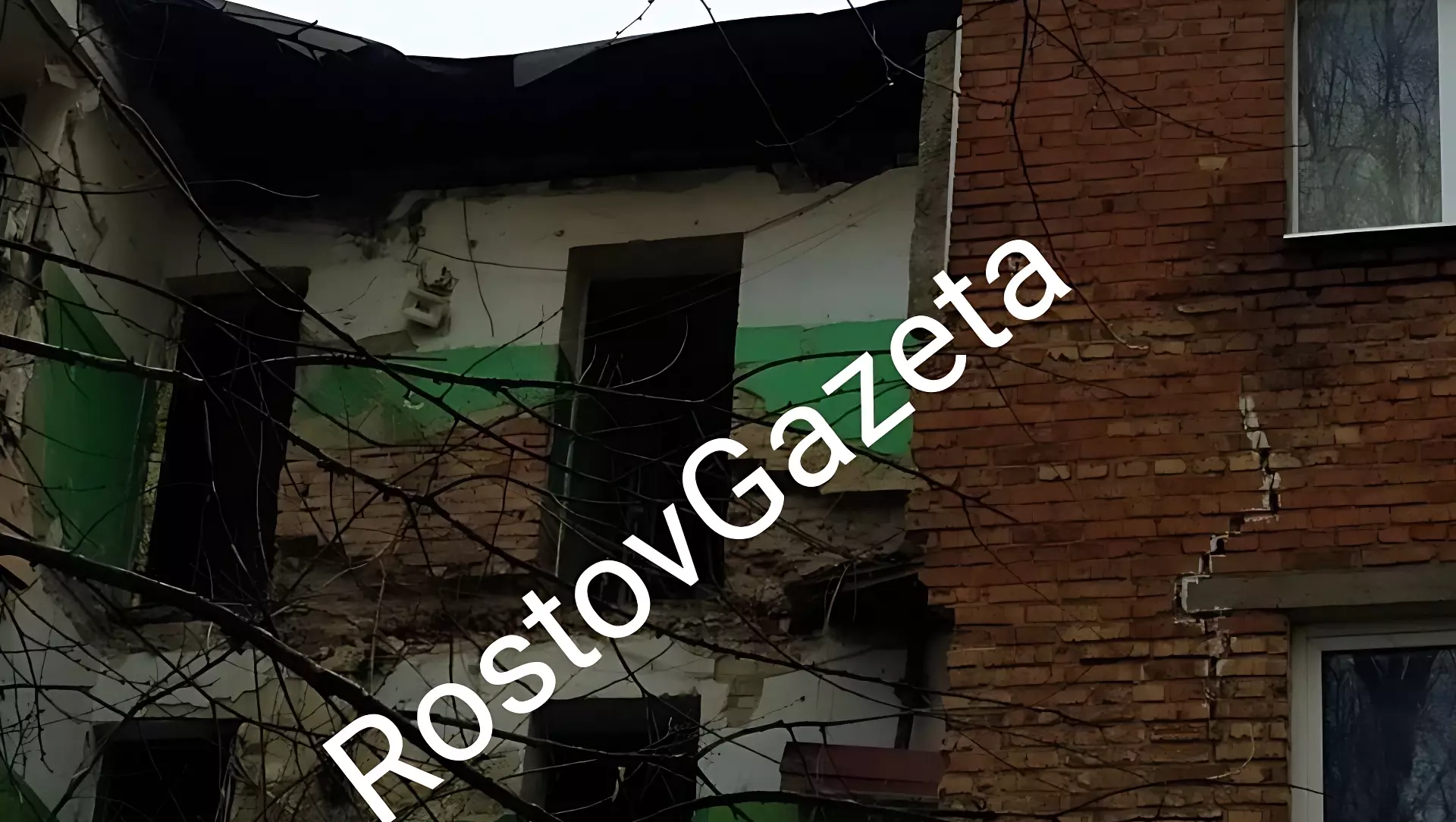 Момент обрушения подъезда в доме на Нариманова в Ростове попал на видео