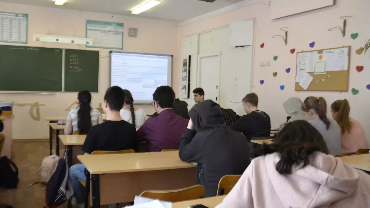 Омбудсмен Гайворонский рассказал, как увеличат часы истории в школах Ростова