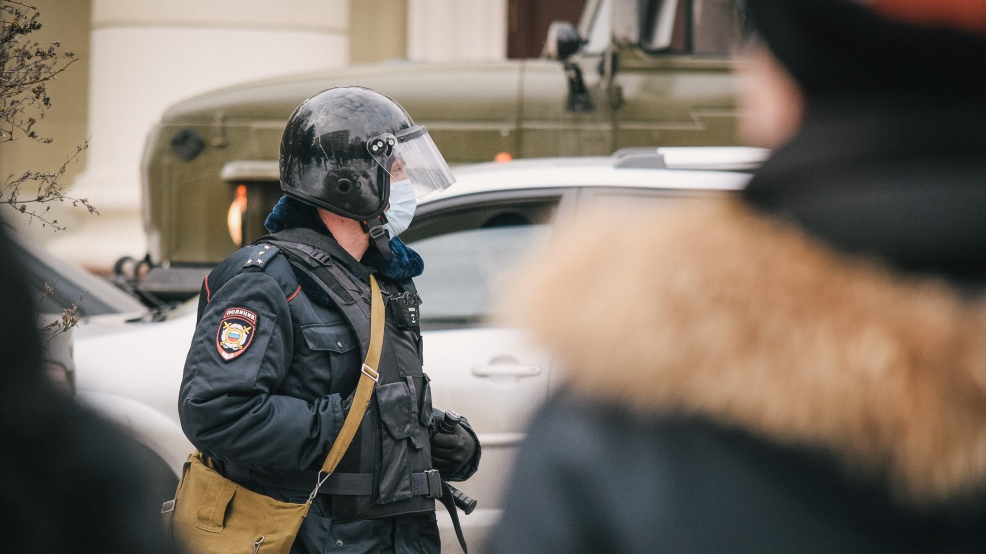 Самокатчика задержали в Ростове за попытку поджечь военкомат